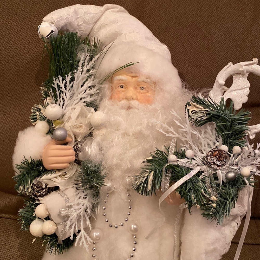 SANTA! CHRISTMAS! HO-HO-HO! White 19” Santa doll - beautifully detailed